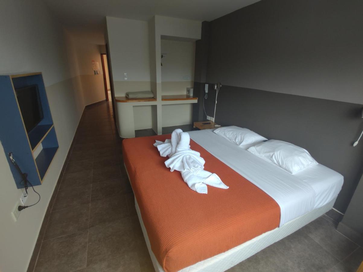 Eco Plaza Hotel سالتا المظهر الخارجي الصورة